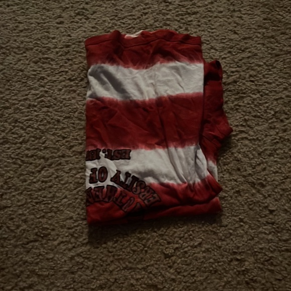 red and white razorbacks shirt - Picture 3 of 3